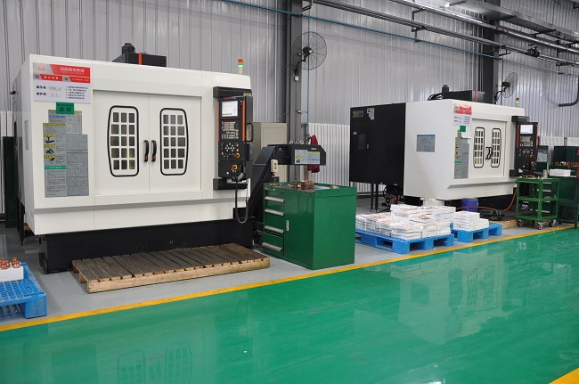 1521710879194030.jpg One Person Operate Double Machine” device of Machining Workshop.JPG